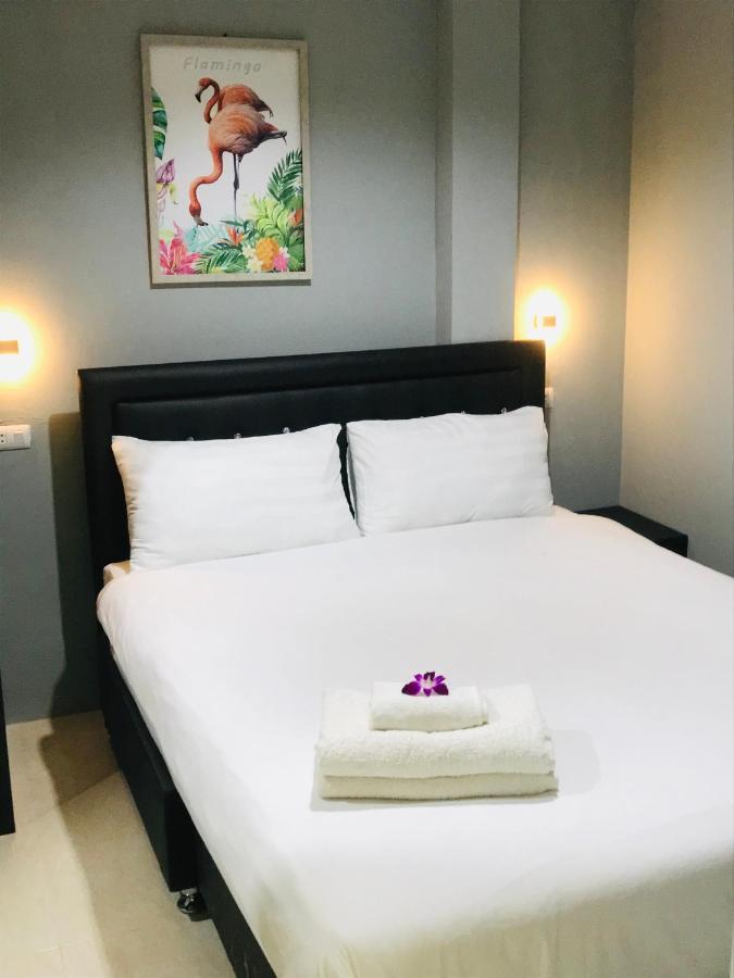 Harrys Resiendence Hotel กรุงเทพมหานคร ภายนอก รูปภาพ