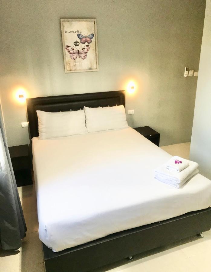 Harrys Resiendence Hotel กรุงเทพมหานคร ภายนอก รูปภาพ